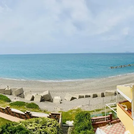 Sea View Апартаменты *